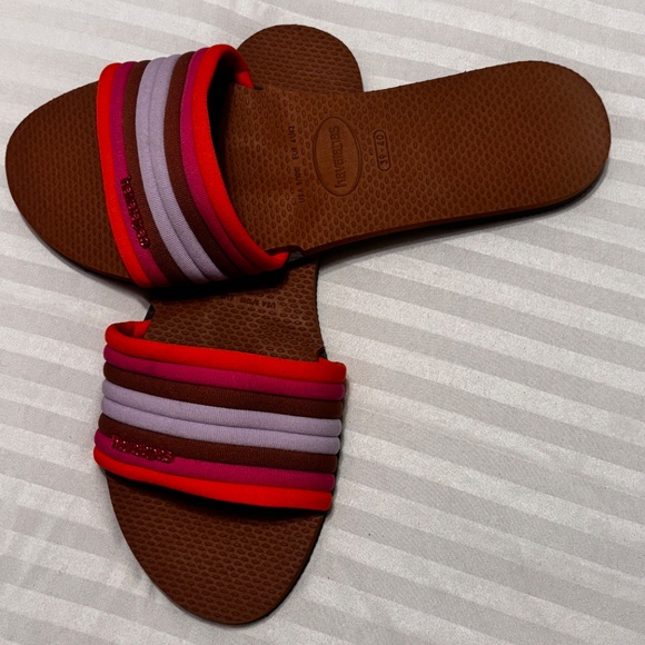 Havaianas Slippers Brown with Mutlti Color Straps Size 39-40 Slip On - Picture 6 of 8